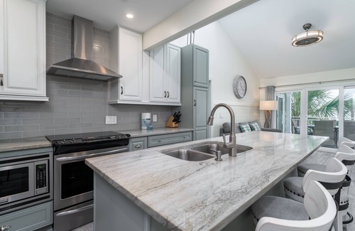 Seabrook Island House | Gorgeous Remodeled Atrium! 2nd Floor Ocean Views! Amenity Cards!