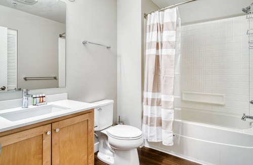 San Bruno Apartment | Gorgeous San Bruno 1BR w/ Pool, Gym & W/D, near 280 & 101, by Blueground