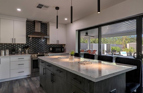 Hy-view House | Gorgeous Scottsdale Home w/Heated Pool