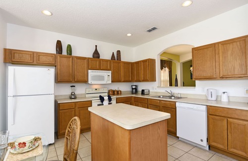 Solana House | Gorgeous South-Facing Pool/Spa/Lanai, No Rear Neighbor, Gated Resort Amenities