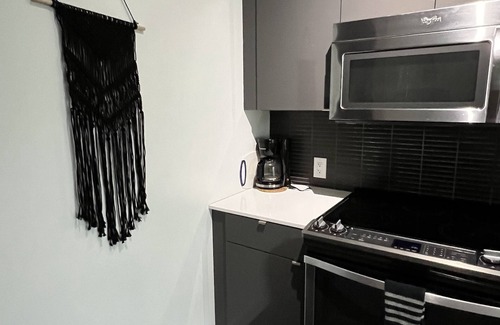 Downtown Winnipeg Apartment | Gorgeous two bed across from jets arena