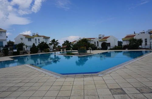 Catalkoy Apartment | Gorgeous view. Sea, pool & mountain view . Catalkoy / Girne