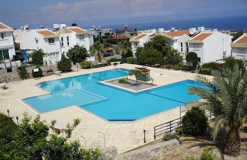 Catalkoy Apartment | Gorgeous view. Sea, pool & mountain view . Catalkoy / Girne