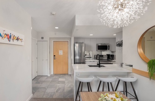 Whistler Condo | Gorgeous views in the middle of it all. New Reno. 5mins to lifts
