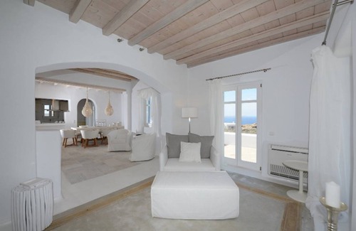 Houlakia Villa | Gorgeous Villa near Mykonos Town with private pool