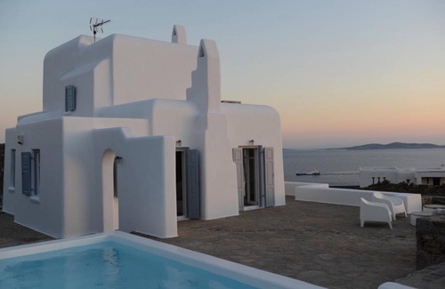 Houlakia Villa | Gorgeous Villa near Mykonos Town with private pool