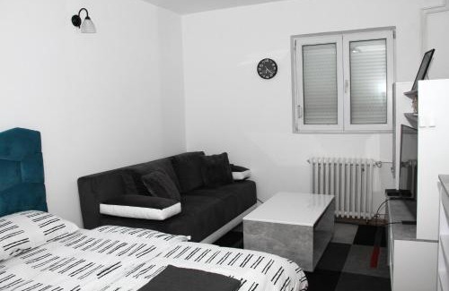Vozdovac Apartment | Gorila 1