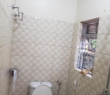 Pakwach House | Gorilla African Guest House