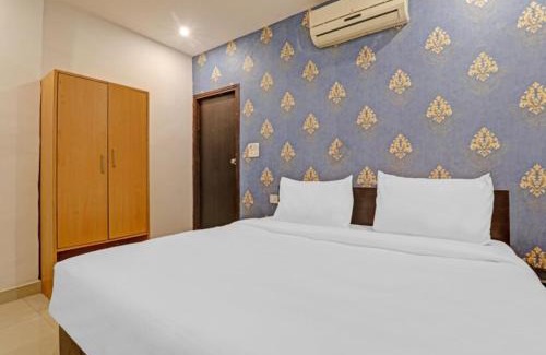 Lucknow Hotel | Goroomgo Aditya Grand Lucknow Near Krishna Nagar Metro Station