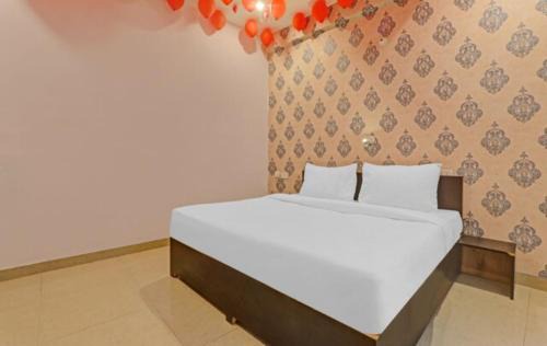 Lucknow Hotel | Goroomgo Aditya Grand Lucknow Near Krishna Nagar Metro Station