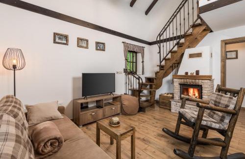 Presika Ski Chalet | Gorska bajka - Smreka, kuća za odmor i wellness
