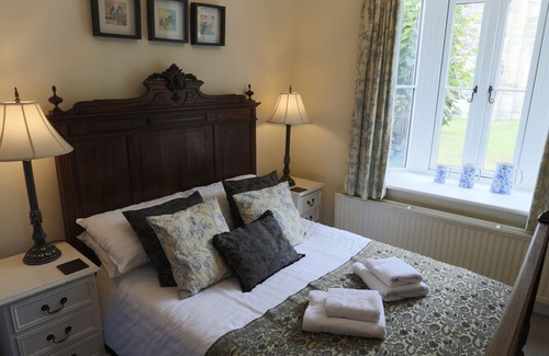 East Grinstead Bed & Breakfast | Gothic House