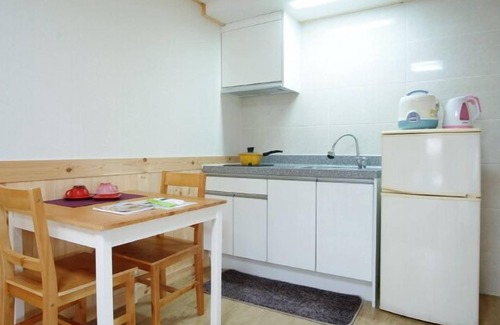 Jocheon House | Gotjawal Geomun Oreum Pension