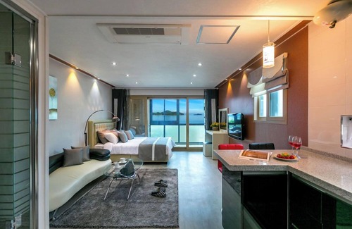 Irun-myeon House | Goun Pension