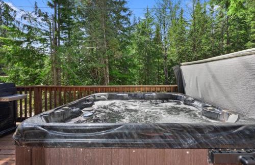 Government Camp House | Govy Alpine Getaway - Meredith Lodging