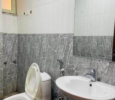 Kirkos Hotel | Goza Guest House