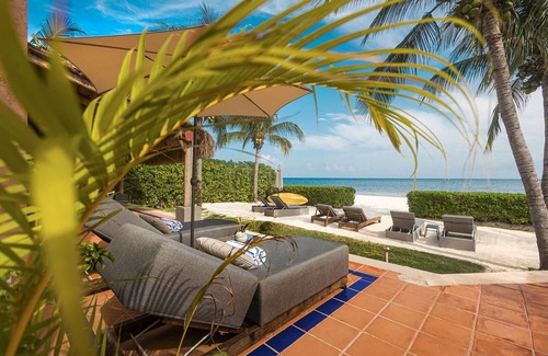 Cozumel Villa | Grace-Exquisite Beachfront Villa on Pristine Sandy beach