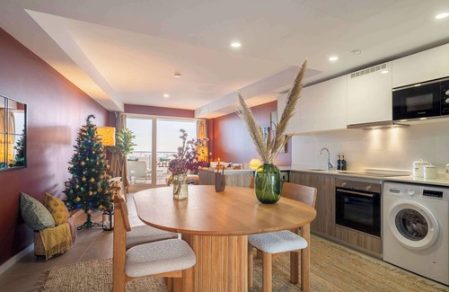 Canet de Berenguer Apartment | Gran Canet 2BR! Walk to Beach, Sea Views, Sauna & Gym