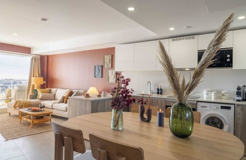 Canet de Berenguer Apartment | Gran Canet 2BR! Walk to Beach, Sea Views, Sauna & Gym