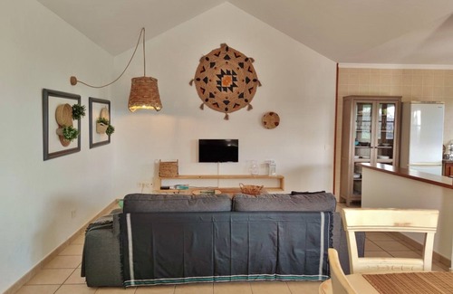 Teguise House | Gran Finca con 3 Apartemientos muy Privados. Vistas, Natura, Calma, Piscina