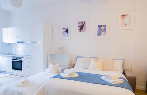 Parella Apartment | [GRAN SUITE METRO MONTEGRAPPA] ✩✩✩✩✩
