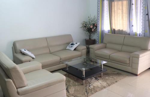 Yaounde Apartment | Grand Appartement à essos mobile