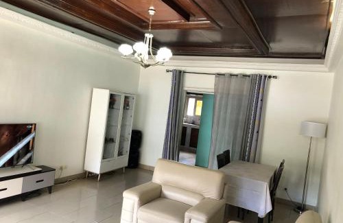Yaounde Apartment | Grand Appartement à essos mobile