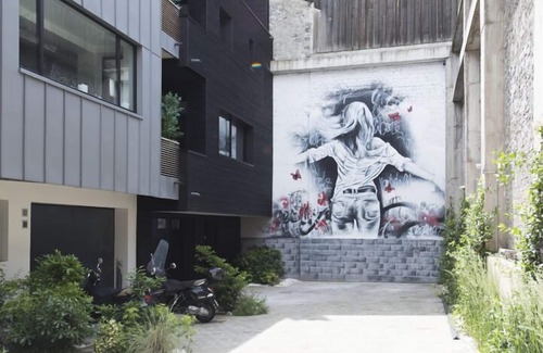 Issy-les-Moulineaux House | Grand Design on Ile Saint Germain, by Veeve