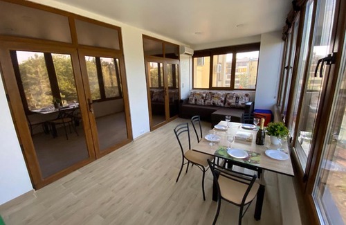Prymorsk Apartment | Grand Family Apartment 1822