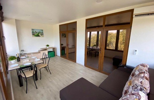 Prymorsk Apartment | Grand Family Apartment 1822