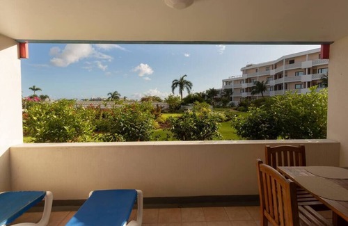 Maho Condo | Grand Getaway - Royal Retreats at Maho Beach Studio