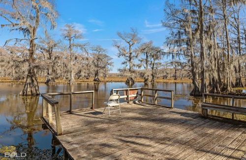Uncertain House | Grand Harbor, Lakefront, With Kayaks & Canoes