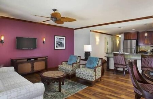 Waikiki Resort | Grand Islander Hilton Grand Vacations Club Resort
