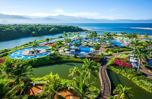 Bucerias Apartment | Grand Luxxe one bedroom in Nuevo Vallarta