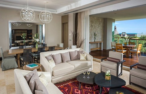 Villa Juarez House | GRAND LUXXE TWO BEDROOM SPA SUITE
