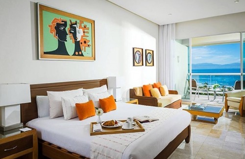 Playa Diamante Resort | Grand Mayan Master Suite - 2Bdr, 2 Ba, Kitchen, Jacuzzi Tub, sleeps 6+2, 3 TVs