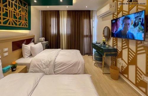 Shurtah al-Dakhlah Hotel | Grand museum & pyramids view inn