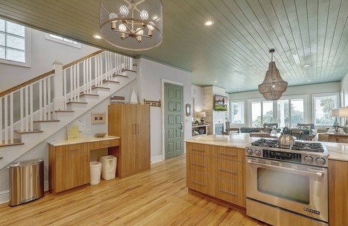 Isle of Palms House | Grand Pavilion 15 - Oceanfront Home! GP Pool Pass!