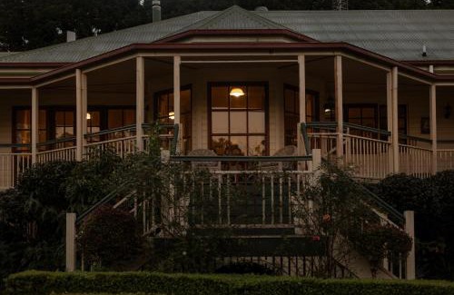 Balmoral Ridge House | Grand Queenslander for Large Groups 5 mins to Maleny and Montville