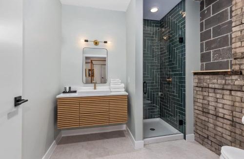 Grand Rapids Apartment | Grand Rapids Whole Building Rental