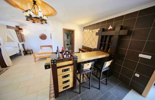 Perivolos Resort | GRAND ROYAL SUITE ON THE BEACH