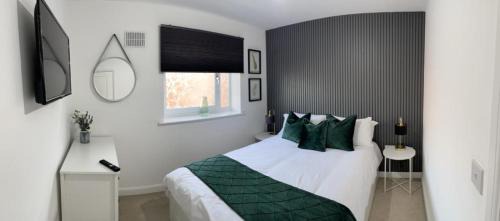 Wolverhampton Apartment | Grand Station Suite