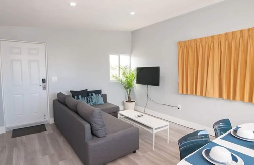 Pompano Beach Hotel | Grand Suite at The Palms On Ocean.