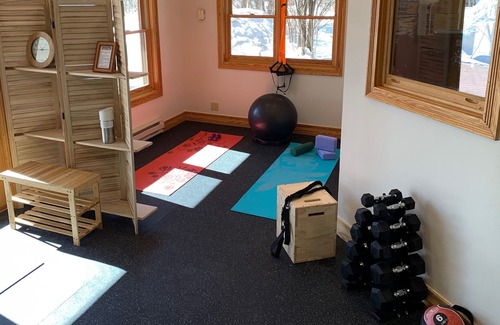 Driggs Condo | Grand Targhee Vacation Headquarters! Ski Shuttle! Clean! Hot Tubs!