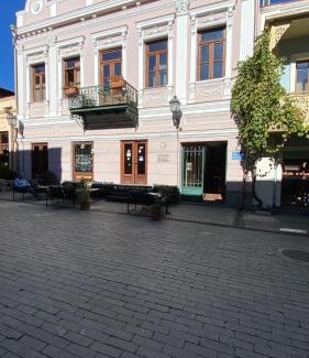 Chugureti Apartment | Grand Tbilisi Apartment Luxury