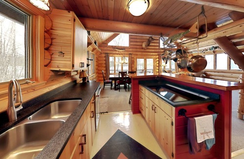 Hayward Cabin | Grand View Lodge -New Listing With Room For The Family