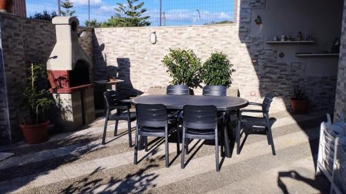 Lizzano Apartment | Grande Bilocale con giardino