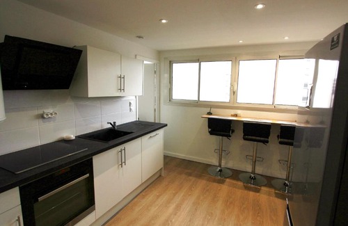 Centre Ville Rive Gauche House | Grande chambre privée aux pieds des transports