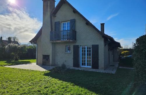 Saint-Jammes House | Grande maison rénovée avec jardin, idéale familles et professionnels