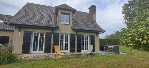 Saint-Jammes House | Grande maison rénovée avec jardin, idéale familles et professionnels